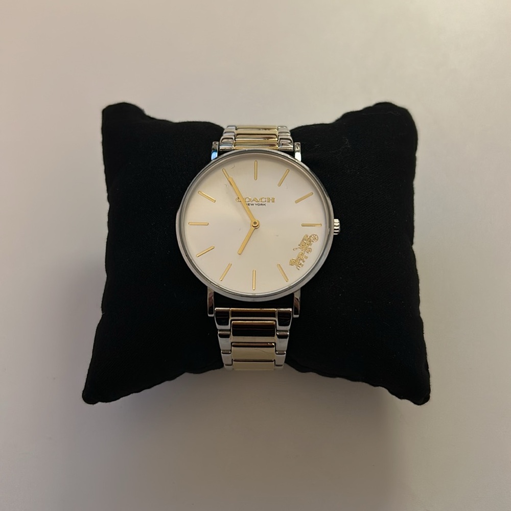 Coach “Perry” watch